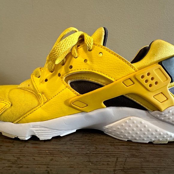 Nike Air Huarache Run Tour Yellow (Y6) - Picture 5 of 9